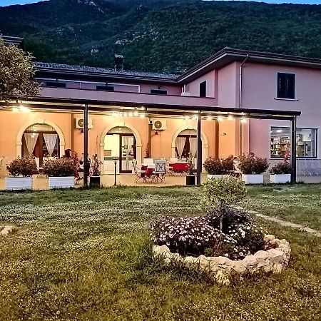 Salisu Country House Mignano Monte Lungo Eksteriør billede