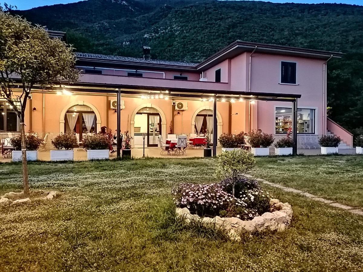 Salisu Country House Mignano Monte Lungo Eksteriør billede